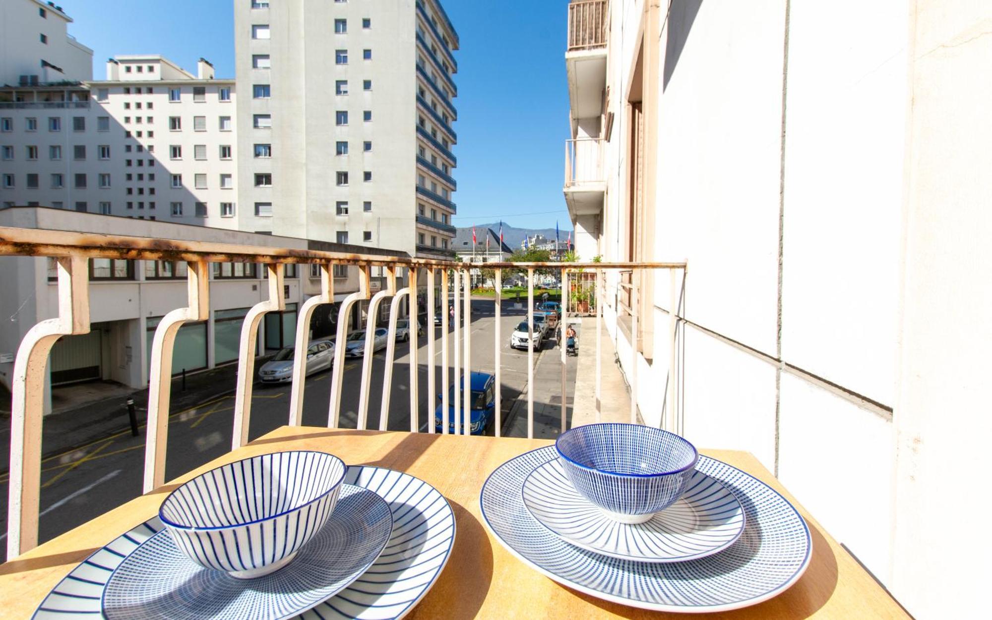 Appartement T3 Gare De Chambery Centre Ville Esterno foto